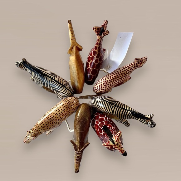 NWT Set of 8 Handmade Safari Animals Napkin Rings Zebra Elephant Giraffe Cheetah - Picture 2 of 13